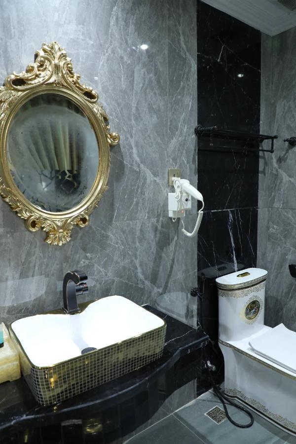Enjoy Hotel 5A Cidade de Ho Chi Minh Exterior foto