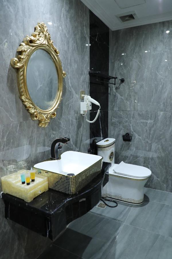 Enjoy Hotel 5A Cidade de Ho Chi Minh Exterior foto